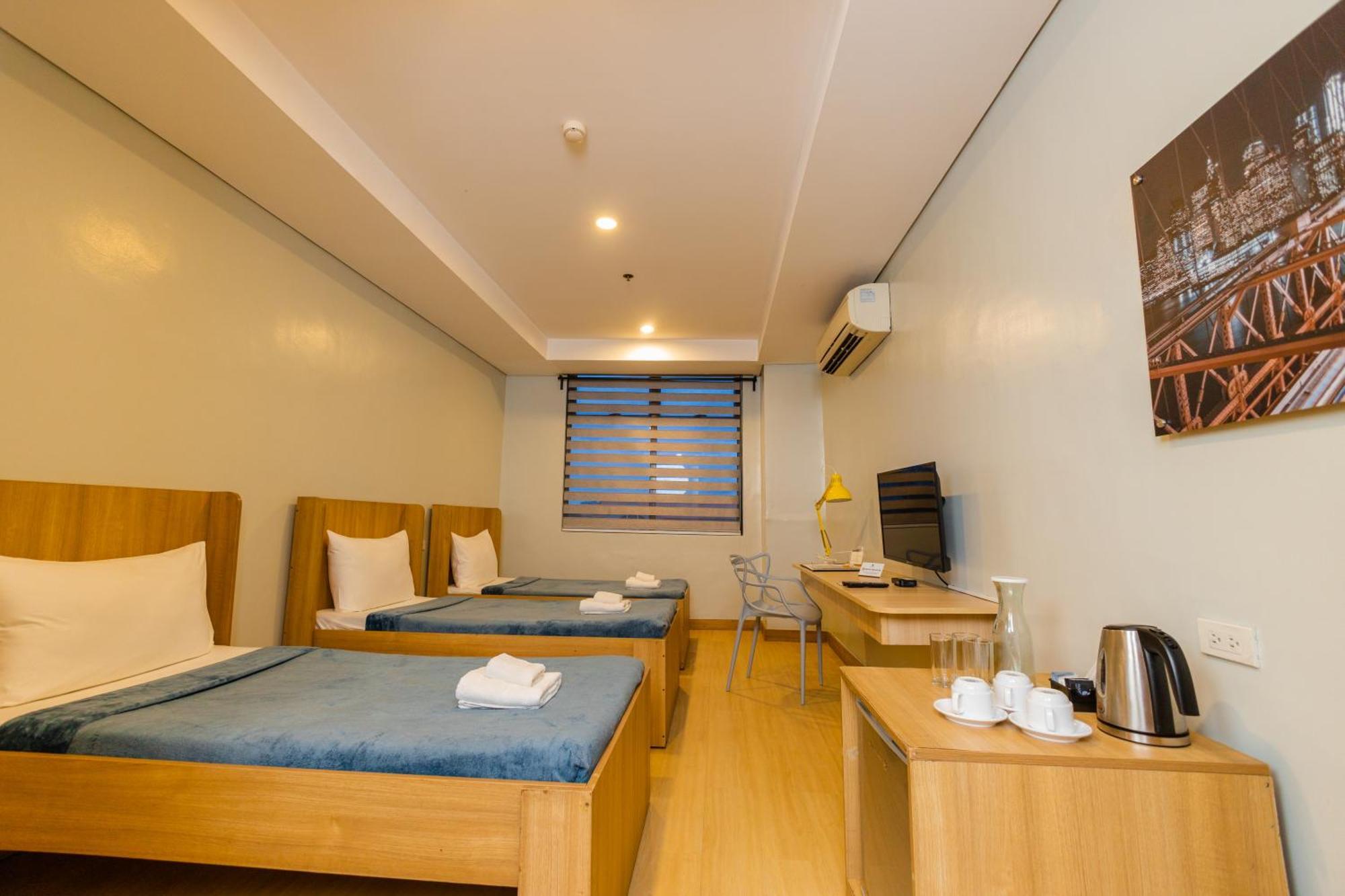 Madison 101 Hotel + Tower Quezon City Exterior photo